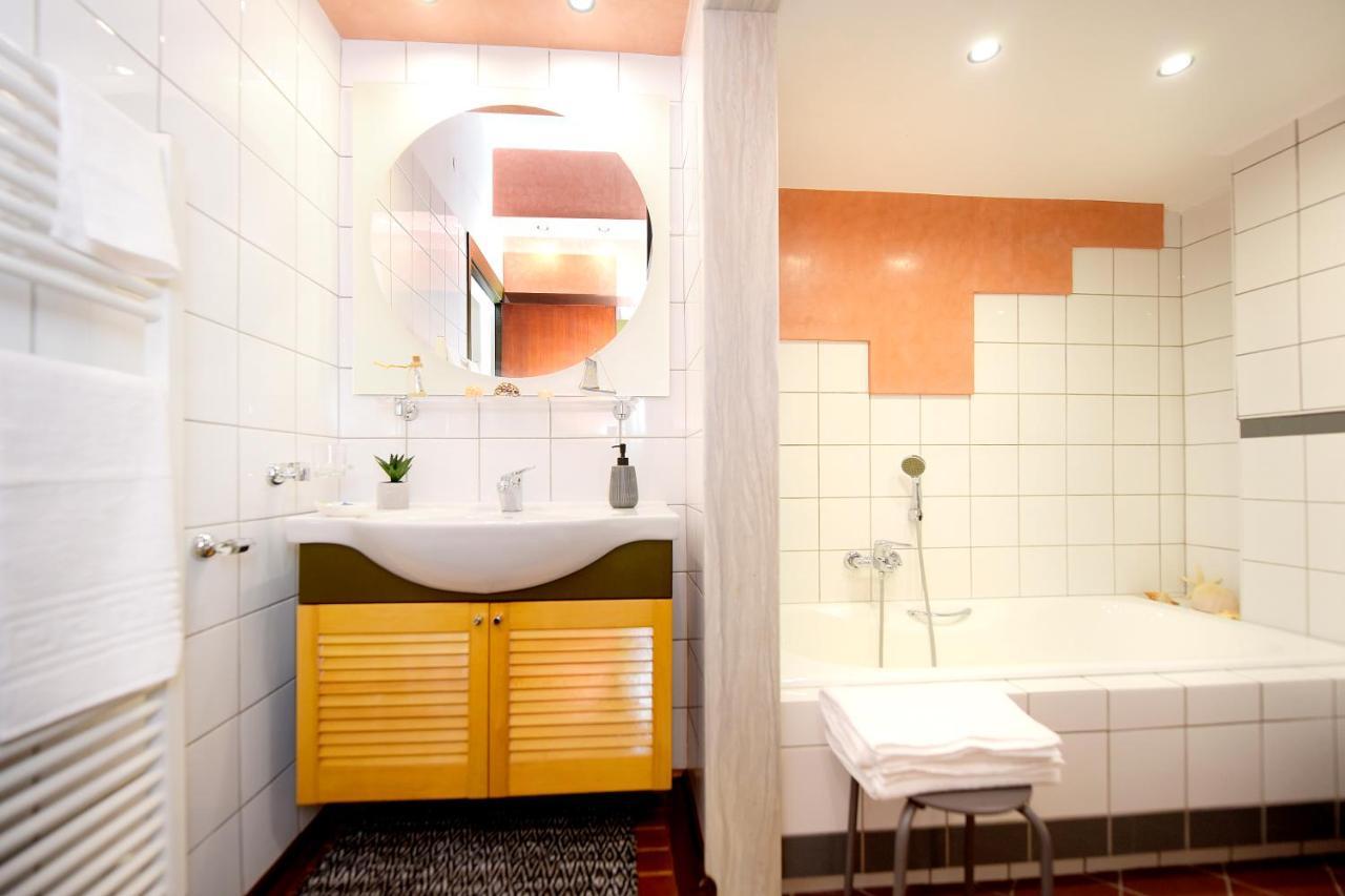 Martha'S Home Rhodes City Ngoại thất bức ảnh